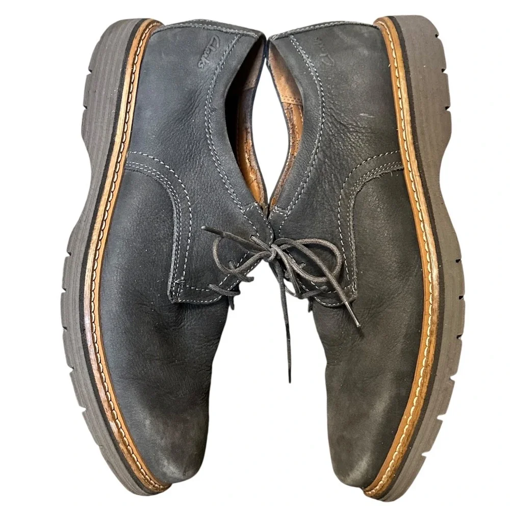 Clarks newkirk plain